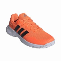 Baskets orange Adidas GameCourt 2